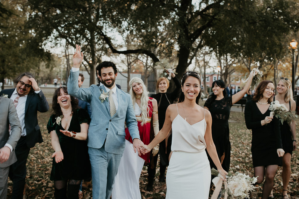 Bridal party has fun at fall brooklyn park wedding