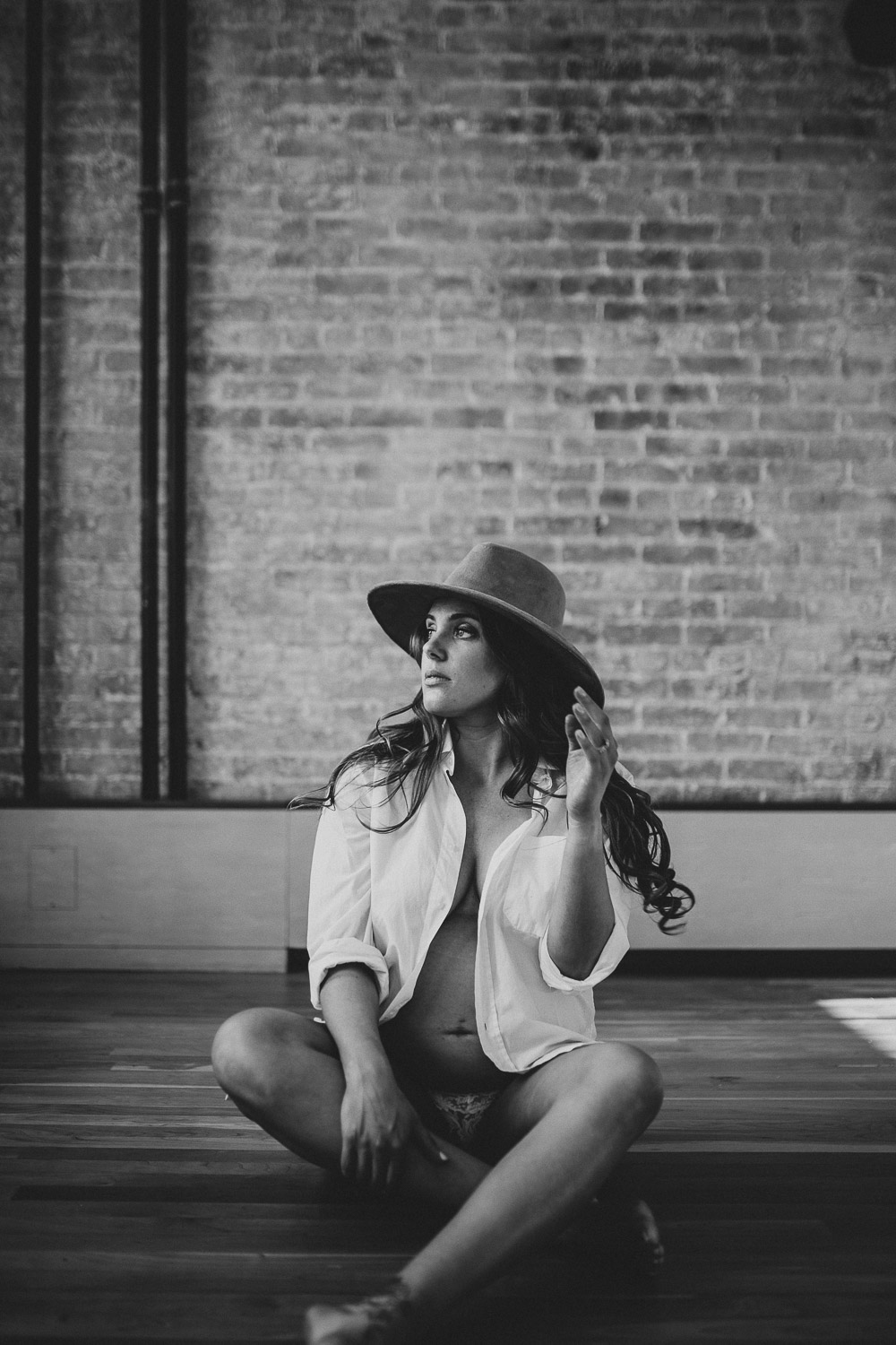 An Intimate In Home Maternity Session In Nyc Lucie B Photo