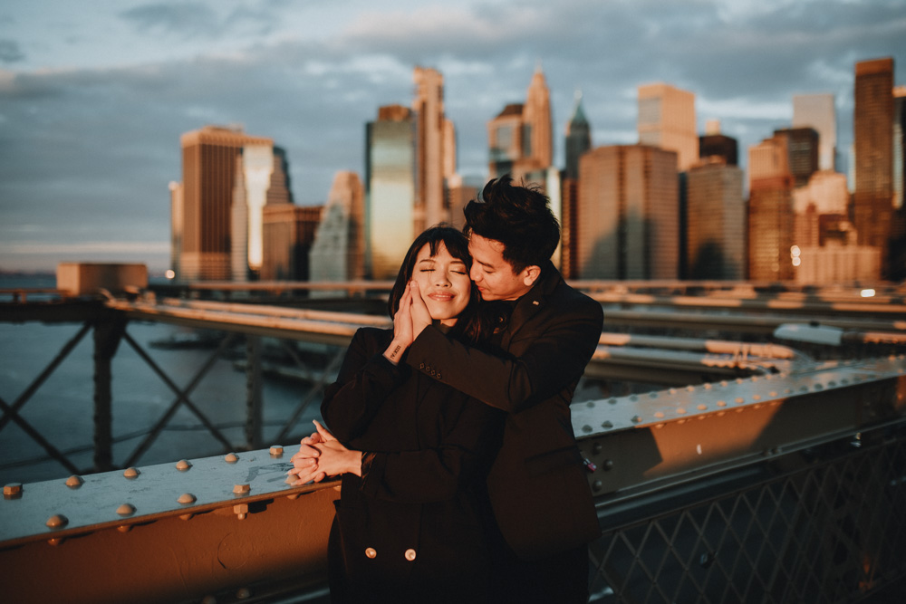 An epic New York City Elopement Photoshoot starting on the Brooklyn Bridge.