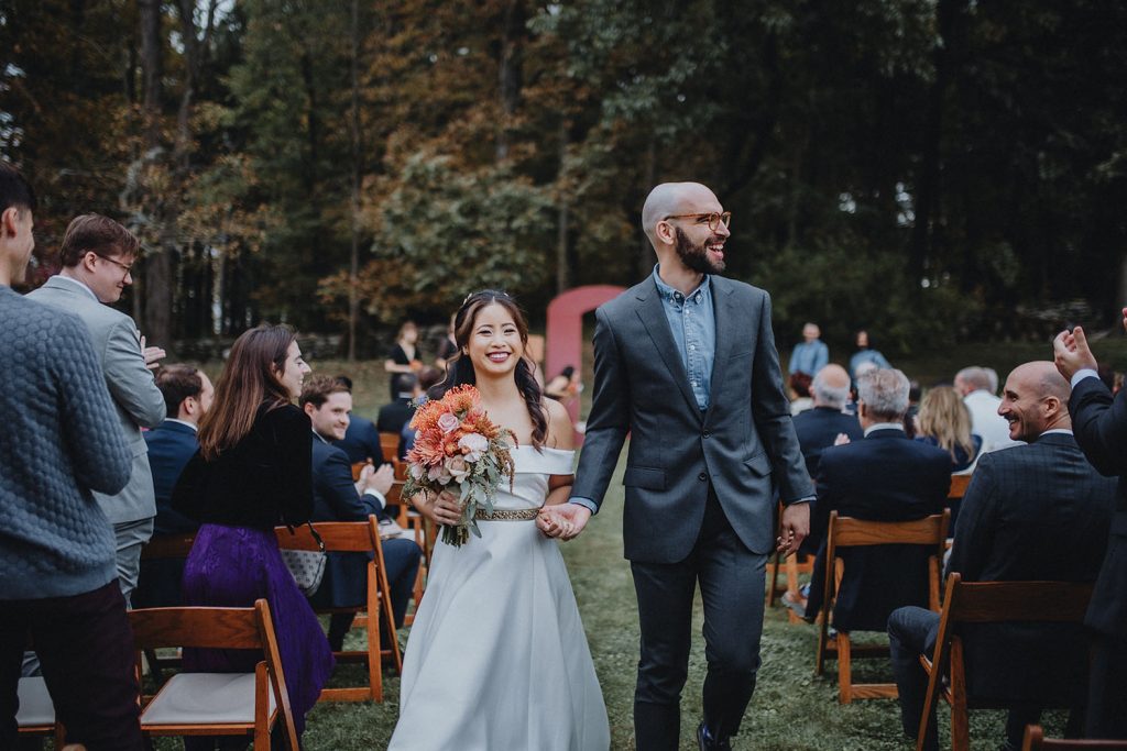 Fall wedding in hudson valley - by Lucie B. Photo wedding photographer