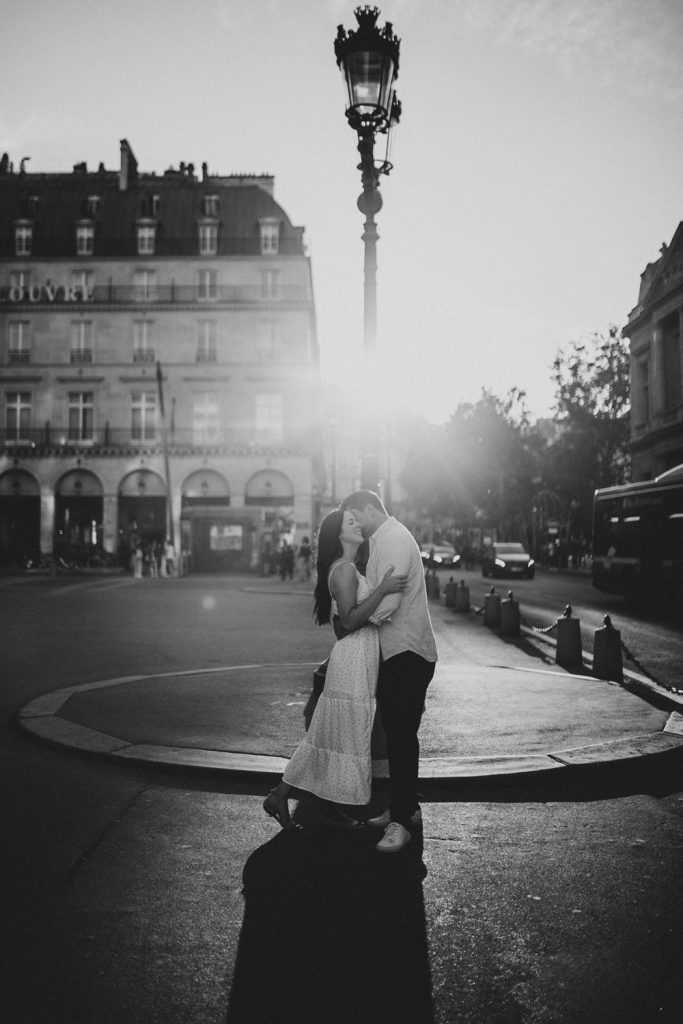 Engagement photoshoot in paris - by Lucie B. Photo wedding photographer