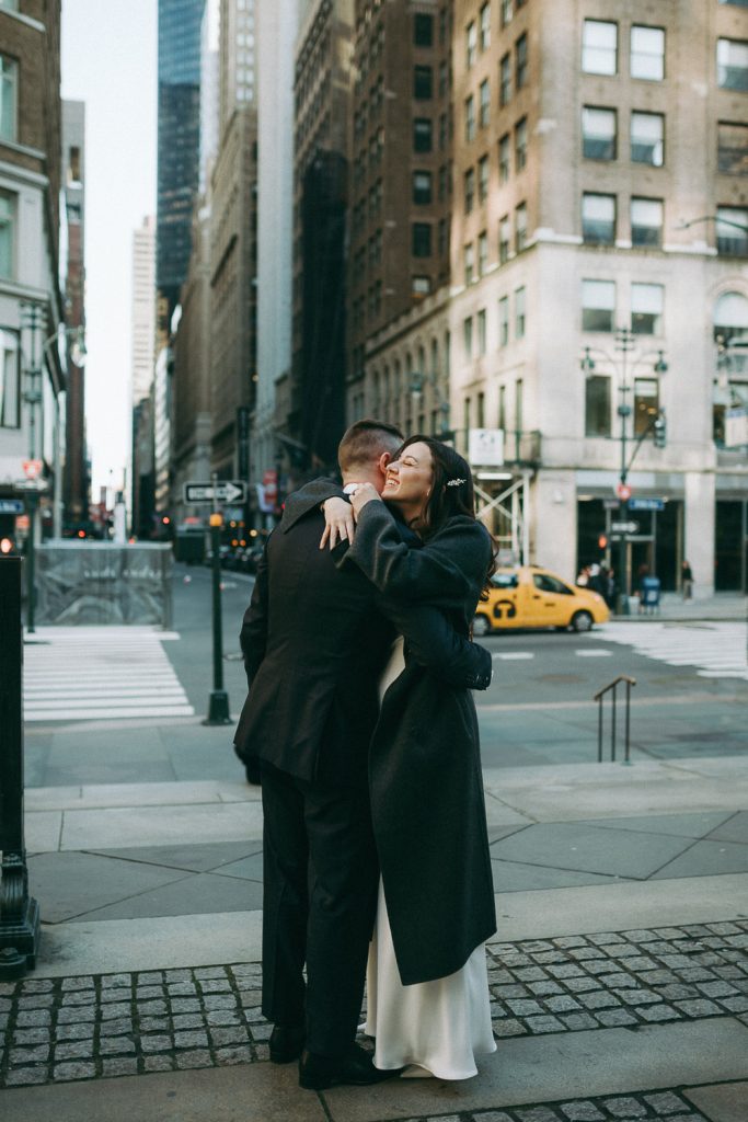 Bride and groom in nyc on wedding day