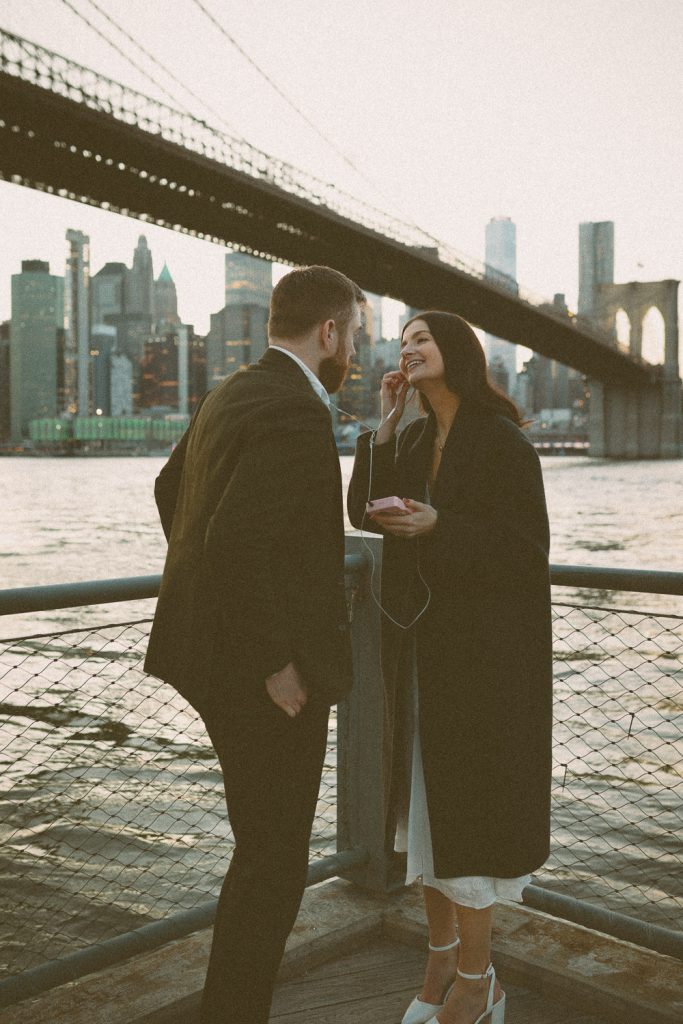Engagement photo session in dumbo brooklyn